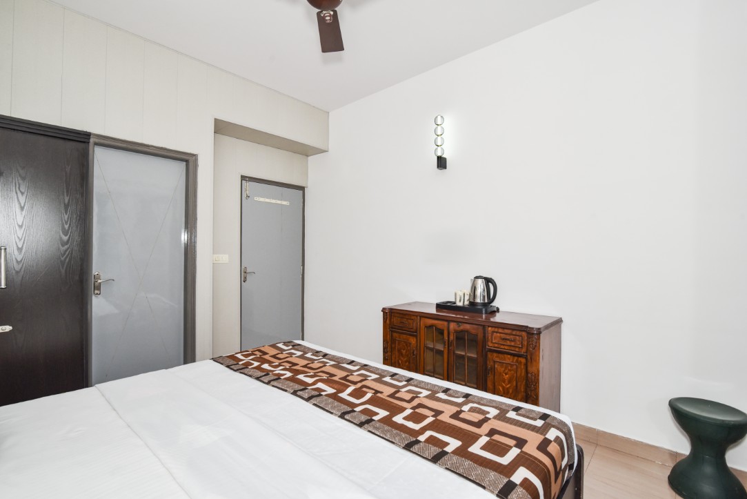 Independent 3 BHK
