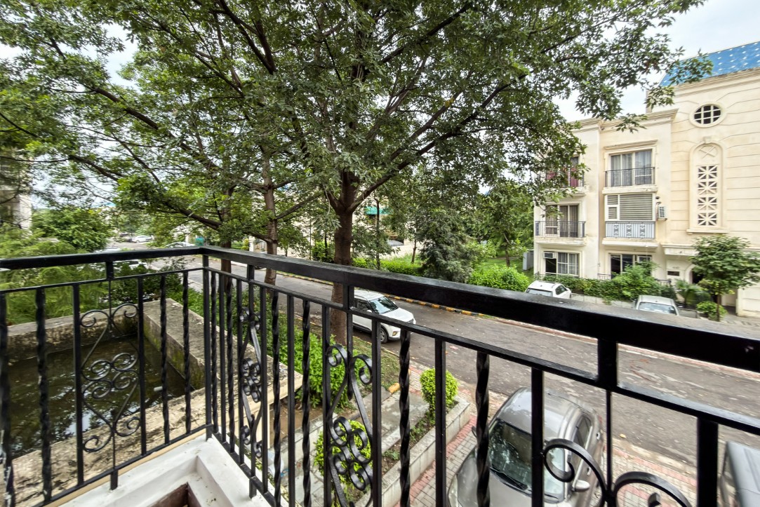 The balcony