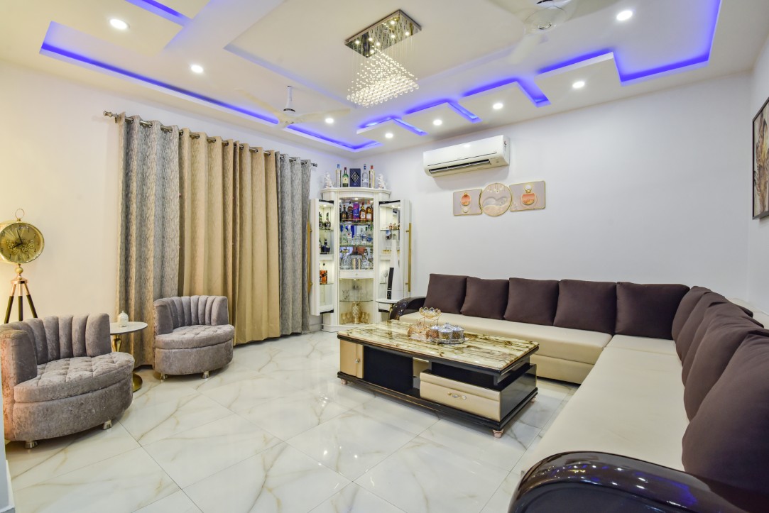 Deluxe room, second angle