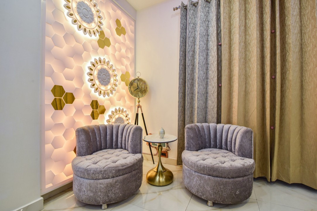 Deluxe room, made up